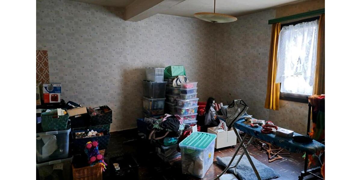 Doppelhaushälfte Gaugrehweiler - 10 Zimmer, 240 m&sup2;, 149.000&euro; | Angebot:25299404