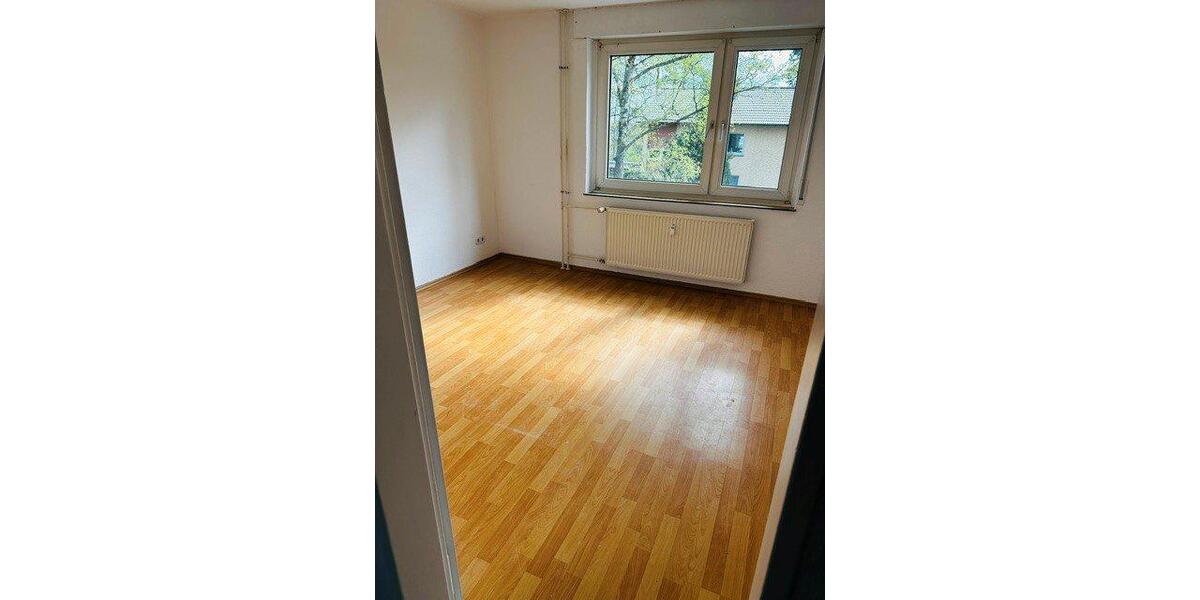 Erdgeschoßwohnung Kaiserslautern Bahnheim - 4 Zimmer, 77 m&sup2;, 1.020&euro; | Angebot:26233213