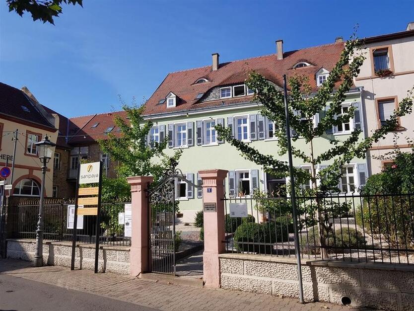 EUPORA® Immobilien: 2 Gewerberäume in einem historischen Anwesen in Kirchheimbolanden. zimmer