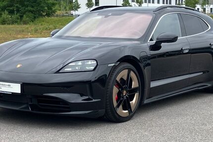 Porsche Taycan 24.600 km 104.790 &euro; Kaiserslautern 67657