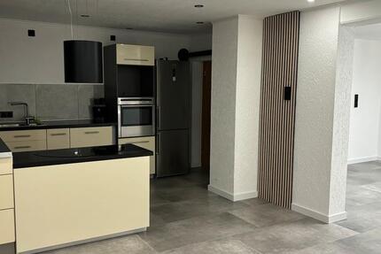 Haus Hermersberg - 4 Zimmer, 110 m&sup2;, 1.200&euro; | Angebot:27618879