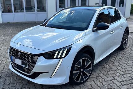 Peugeot e-208 32.550 km 18.290 &euro; Lambrecht 67466