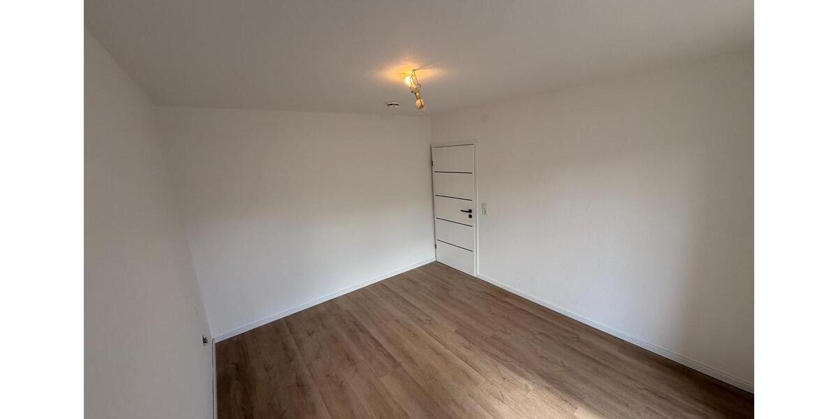 Erdgeschoßwohnung Eisenberg (Pfalz) - 3 Zimmer, 60 m&sup2;, 780&euro; | Angebot:26238656
