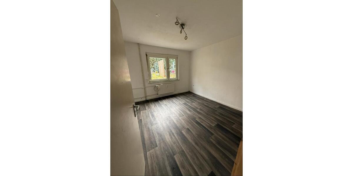 Erdgeschoßwohnung Kaiserslautern Betzenberg - 3 Zimmer, 17 m&sup2;, 380&euro; | Angebot:25812716