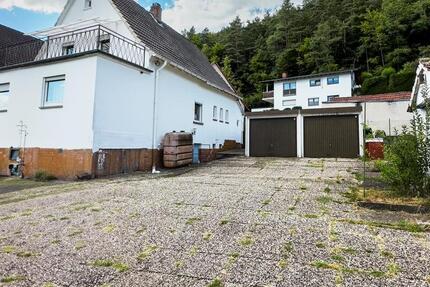 Einfamilienhaus mit Garten und 2 Garagen 6 zimmer