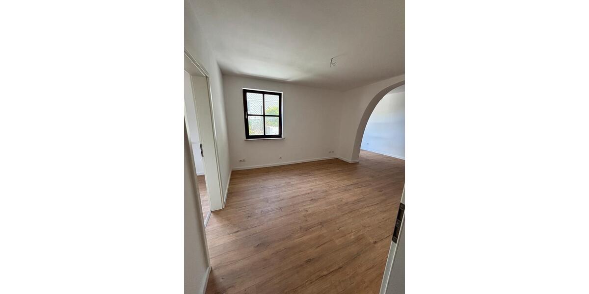 Einfamilienhaus Lambrecht (Pfalz) - 6 Zimmer, 131 m&sup2;, 385.000&euro; | Angebot:26975770