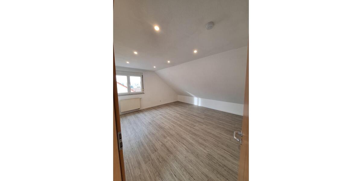 Doppelhaushälfte Ramstein-Miesenbach Miesenbach - 5 Zimmer, 160 m&sup2;, 1.700&euro; | Angebot:24657022