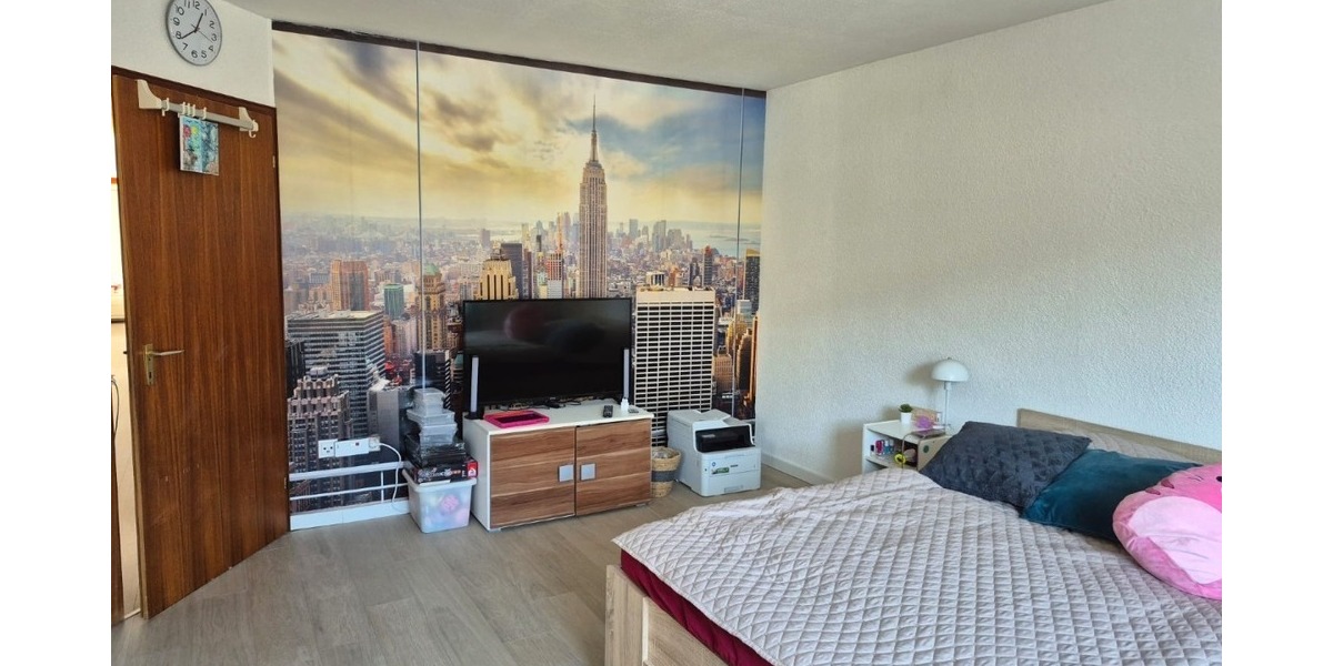 Großzügiges Wohnen für zwei Generationen: Poolbereich mit Poolbar & barrierefreiem EG - Zweifamilienhaus Katzweiler | Angebot:24408767