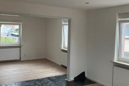 Haus Leimen - 6 Zimmer, 115 m&sup2;, 1.200&euro; | Angebot:27619892