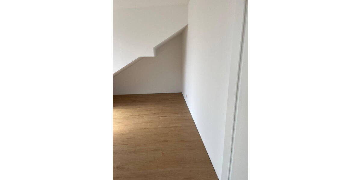 Etagenwohnung Rodenbach - 3 Zimmer, 77 m&sup2;, 900&euro; | Angebot:26731161