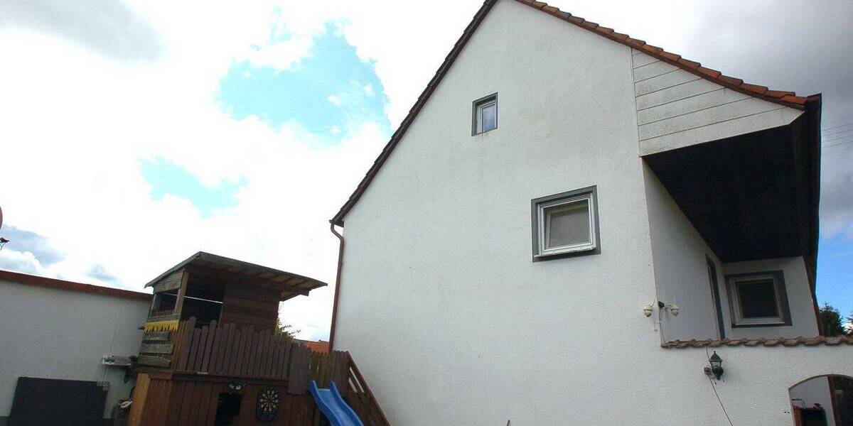 Mehrfamilienhaus, Wohnhaus Mehlingen - 9 Zimmer, 180 m&sup2;, 289.000&euro; | Angebot:23921845