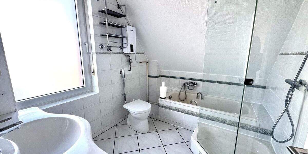 Etagenwohnung Weilerbach - 4 Zimmer, 104 m&sup2;, 850&euro; | Angebot:23865910