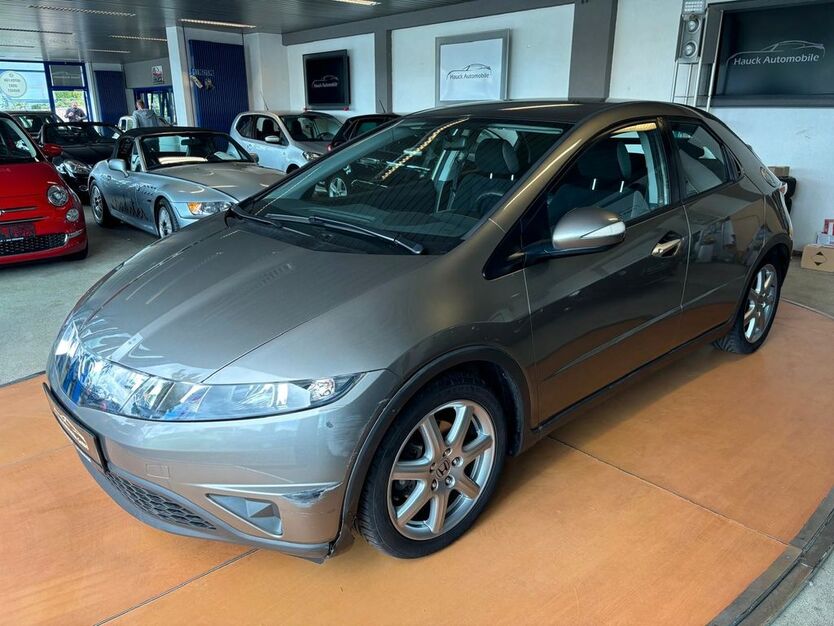 Honda Civic 81.144 km 5.790 € Bad Dürkheim 67098