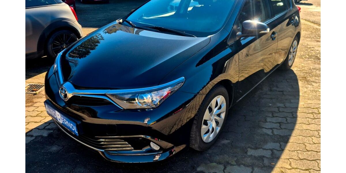 Toyota Auris 101.380 km 10.950 &euro; Pirmasens - Biebermühle 66978