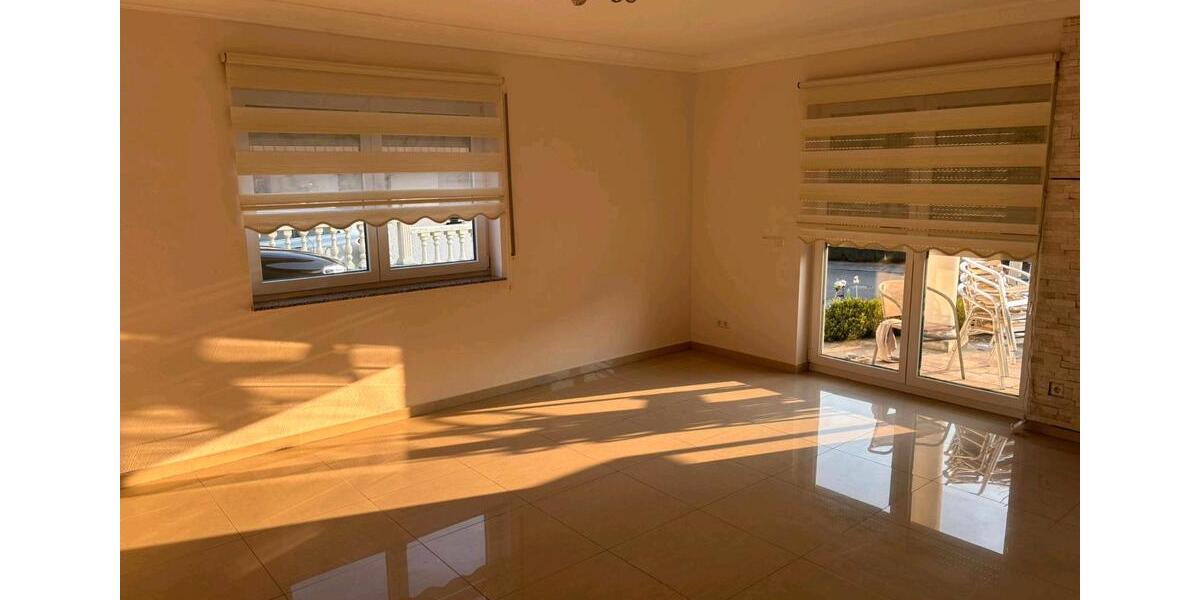 Einfamilienhaus Ramstein-Miesenbach Miesenbach - 1 Zimmer, 190 m&sup2;, 2.600&euro; | Angebot:26101571