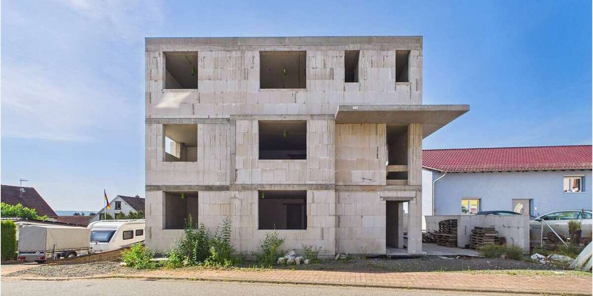 Einfamilienhaus Gries - 9 Zimmer, 280 m&sup2;, 360.000&euro; | Angebot:27126736