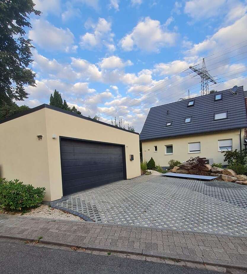 Haus zum Kaufen in Kaiserslautern 570.000 € 185 m² 9 zimmer