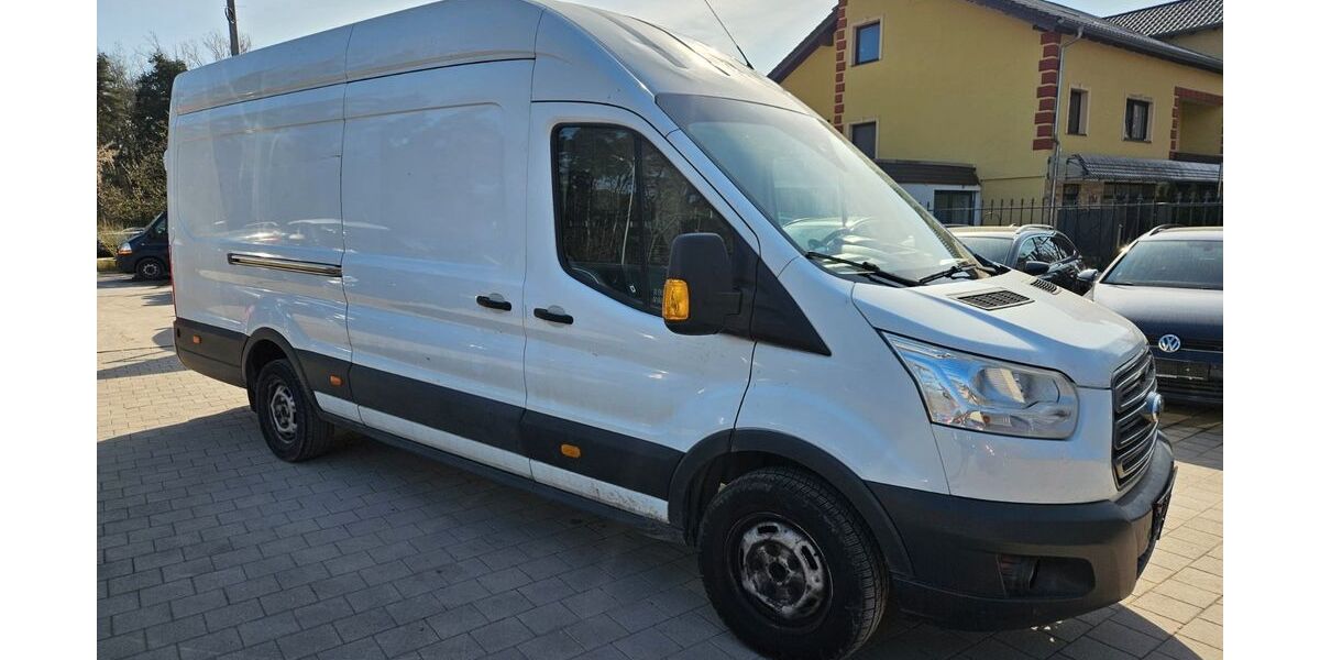 Ford Transit 174.751 km 8.950 &euro; Lachen-Speyerdorf 67435