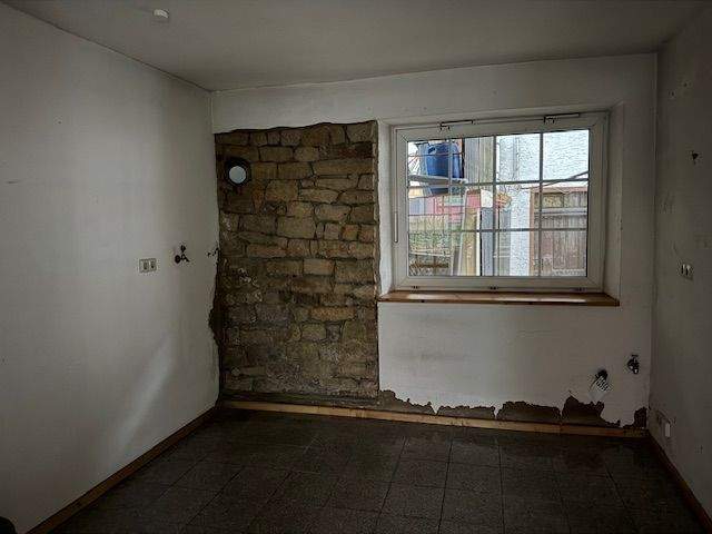 Einfamilienhaus Kusel - 3 Zimmer, 100 m&sup2;, 175.000&euro; | Angebot:25770005