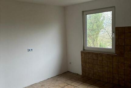 Doppelhaus-Hälfte mit eigenem Garten 3 zimmer