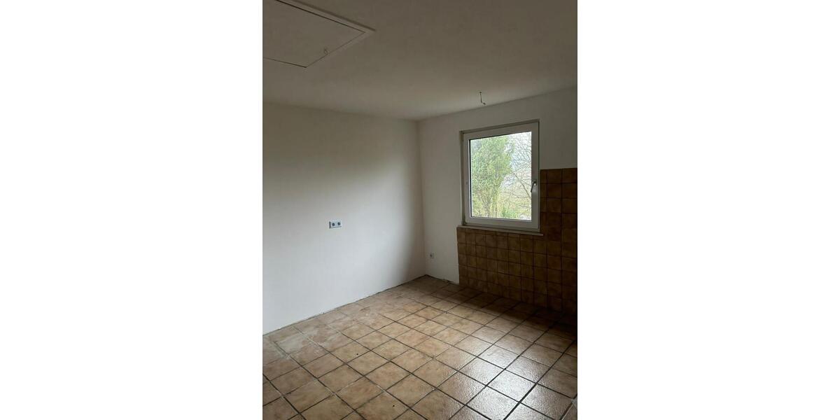 Doppelhaus-Hälfte mit eigenem Garten 3 zimmer