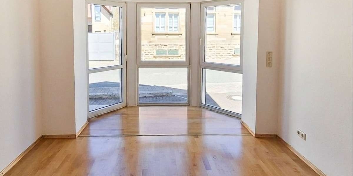 Lichtdurchflutete 2-Zimmer-Wohnung mit Balkon & Stellplatz in Kallstadt–Eigennutzung oder Vermietung - Erdgeschoßwohnung Kallstadt | Angebot:27130017