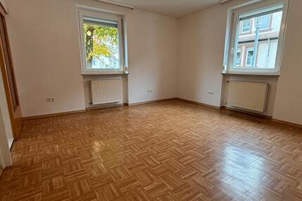 Wohnung Kaiserslautern - 2 Zimmer, 65 m&sup2;, 640&euro; | Angebot:26545235