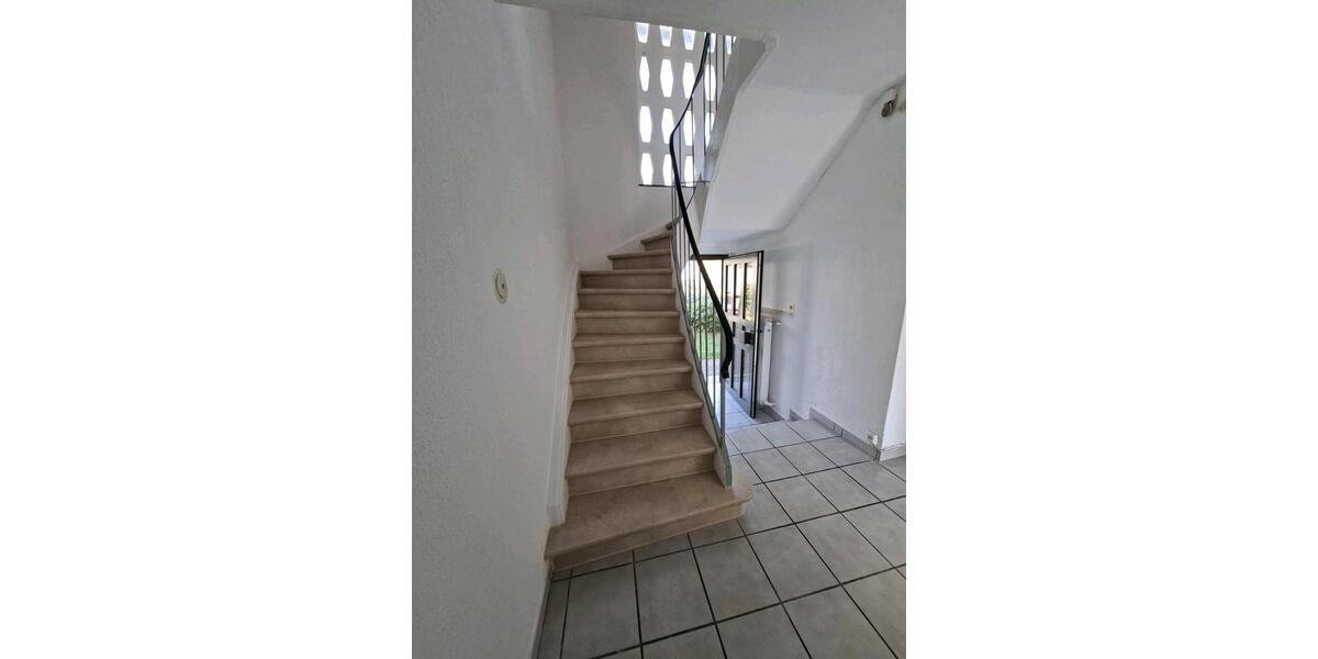 Einfamilienhaus Kaiserslautern Bahnheim - 5 Zimmer, 120 m&sup2;, 1.800&euro; | Angebot:27717985