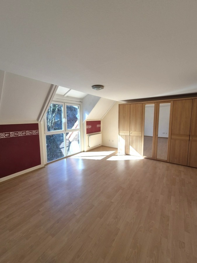 Kapitalanlagepaket: 3 vermietete Reihenhäuser in Reihe mit Garagen und Grundstück zimmer