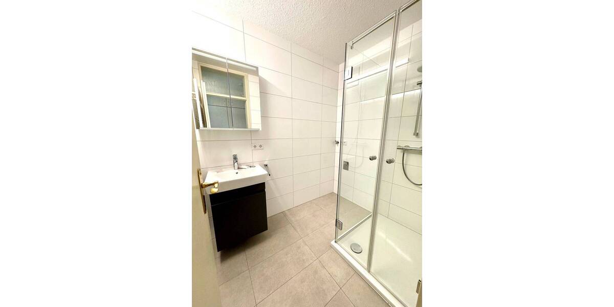 Etagenwohnung Kaiserslautern Innenstadt - 3 Zimmer, 75 m&sup2;, 690&euro; | Angebot:26875423