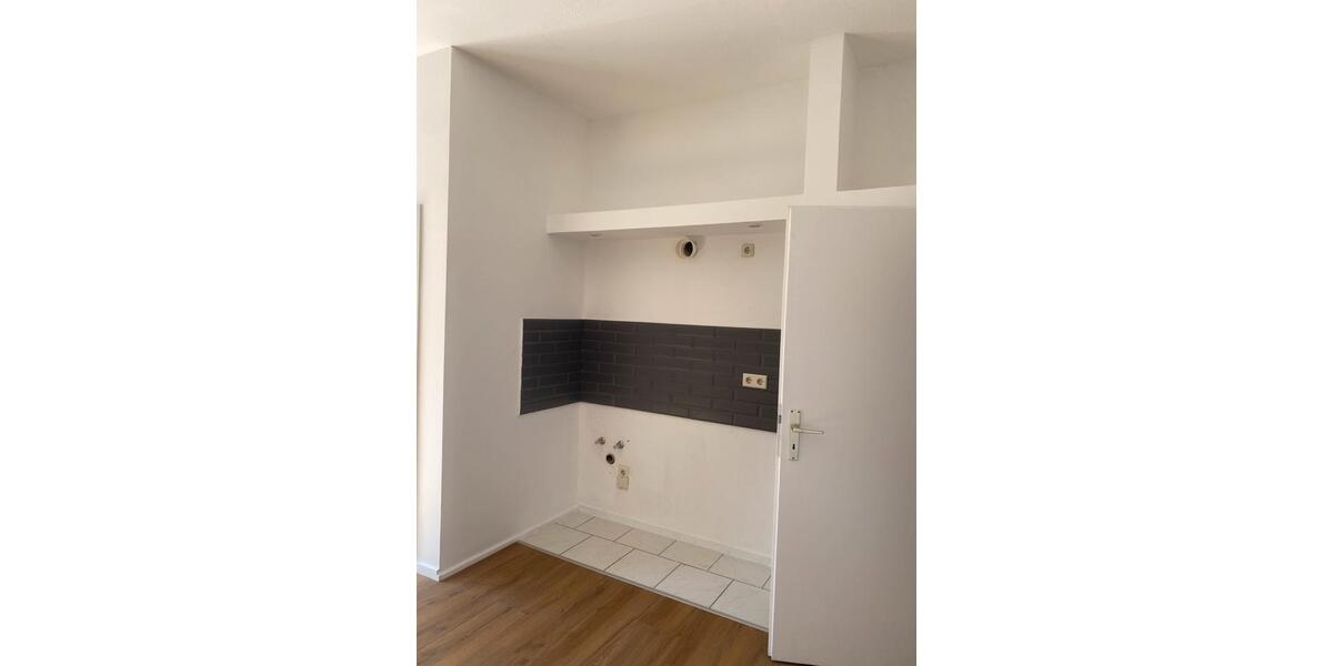 Erdgeschoßwohnung Göllheim - 2 Zimmer, 60 m&sup2;, 850&euro; | Angebot:24523256