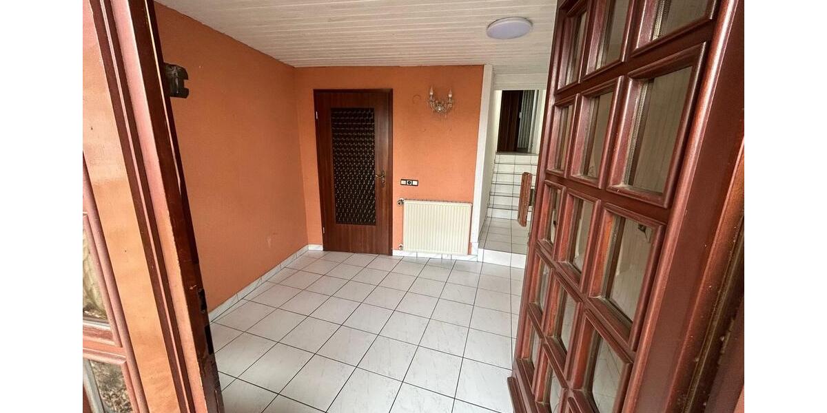 Einfamilienhaus Hermersberg - 6 Zimmer, 94 m&sup2;, 180.000&euro; | Angebot:26103828
