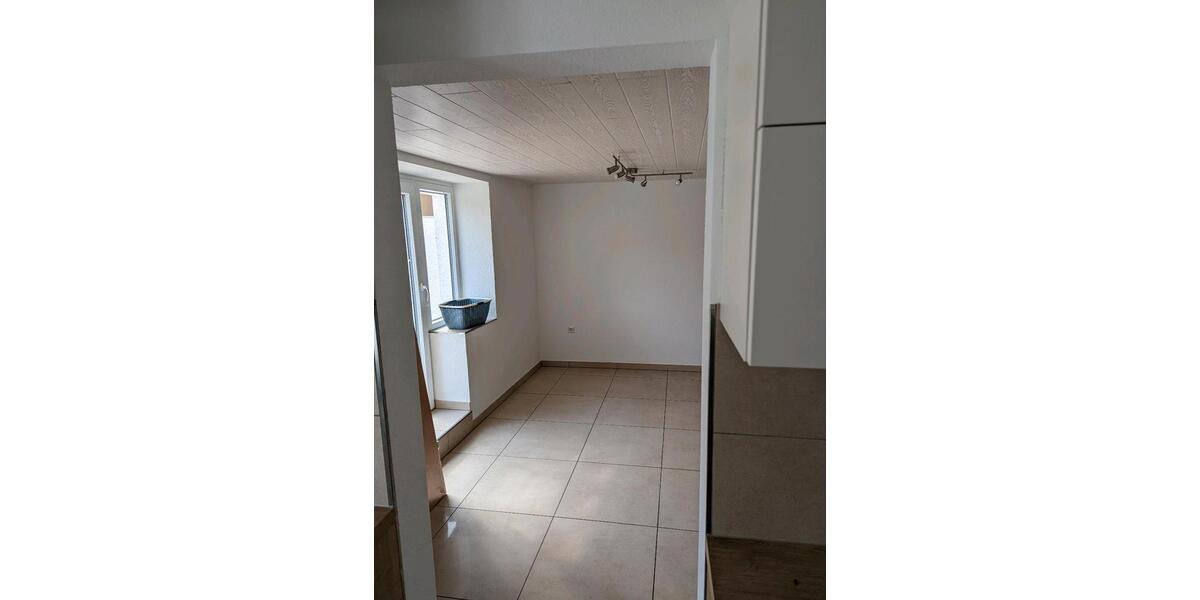 Einfamilienhaus Queidersbach - 6 Zimmer, 136 m&sup2;, 1.400&euro; | Angebot:24755428