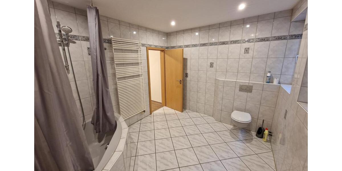 Etagenwohnung Rockenhausen - 3 Zimmer, 98 m&sup2;, 890&euro; | Angebot:27579174