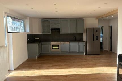 Wohnung Kaiserslautern Betzenberg - 4 Zimmer, 120 m&sup2;, 1.800&euro; | Angebot:25279119