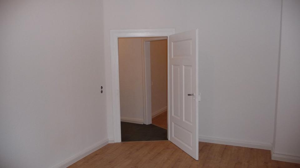 Dachgeschoßwohnung Kaiserslautern Betzenberg - 3.5 Zimmer, 72 m&sup2;, 690&euro; | Angebot:26489723