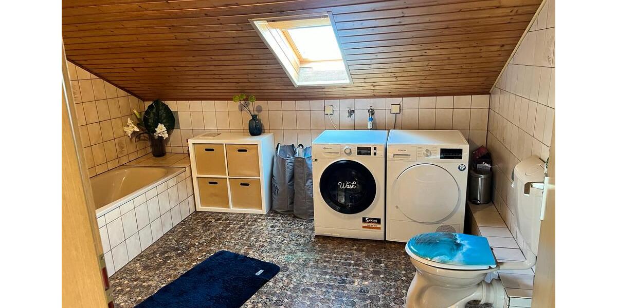 Dachgeschoßwohnung Weilerbach - 5 Zimmer, 95 m&sup2;, 900&euro; | Angebot:26603495