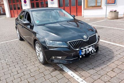 Skoda Superb 150.000 km 16.600 &euro; Ramberg 76857