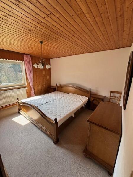 ObjNr:19677 - Gepflegtes Zweifamilienhaus Mehrgenerationenhaus am Ortsausgang 6 zimmer