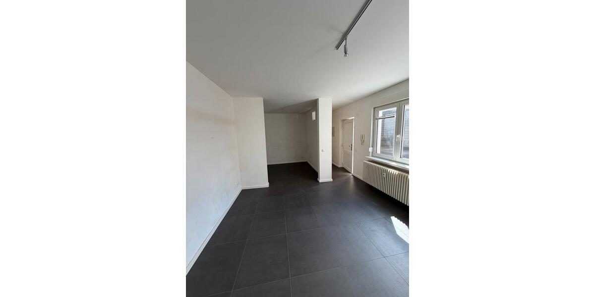 Erdgeschoßwohnung Kaiserslautern Betzenberg - 1.5 Zimmer, 45 m&sup2;, 400&euro; | Angebot:26234495