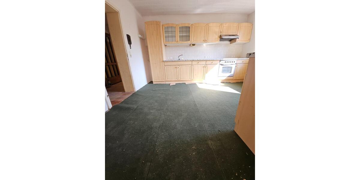 Einfamilienhaus Otterberg - 7 Zimmer, 250 m&sup2;, 259.000&euro; | Angebot:25891606