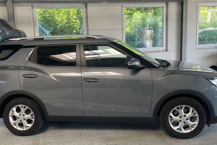 SsangYong Tivoli 94.500 km 14.102 &euro; Theisbergstegen 66879