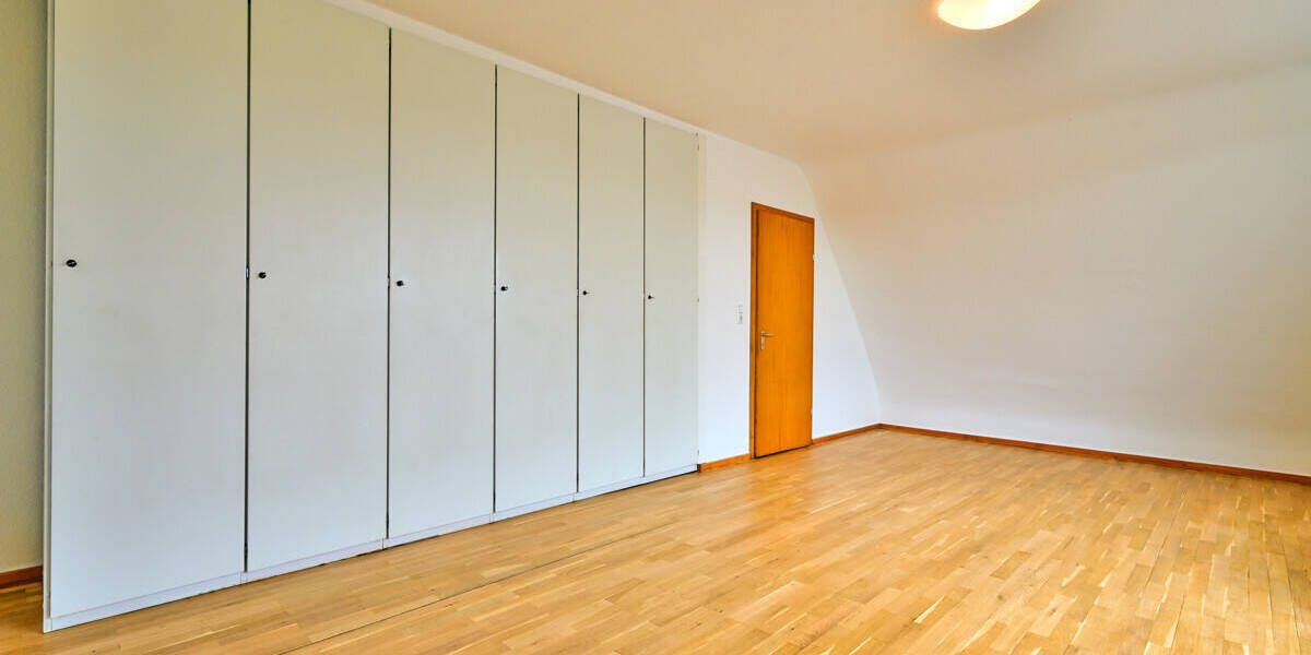 Einfamilienhaus Ramstein-Miesenbach Miesenbach - 6 Zimmer, 182 m&sup2;, 2.000&euro; | Angebot:26359656