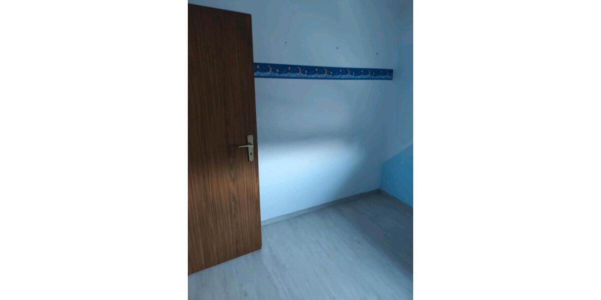 Etagenwohnung Hinterweidenthal - 1 Zimmer, 120 m&sup2;, 1.100&euro; | Angebot:27597087