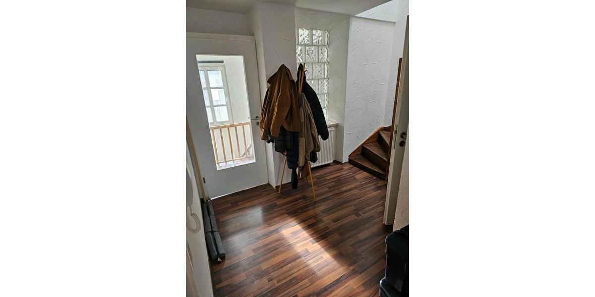 Etagenwohnung Kusel - 5 Zimmer, 120 m&sup2;, 1.050&euro; | Angebot:26300104
