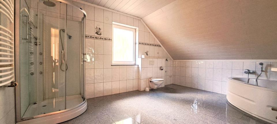 Einfamilienhaus Kaiserslautern Engelshof - 7 Zimmer, 345 m&sup2;, 675.000&euro; | Angebot:26115054