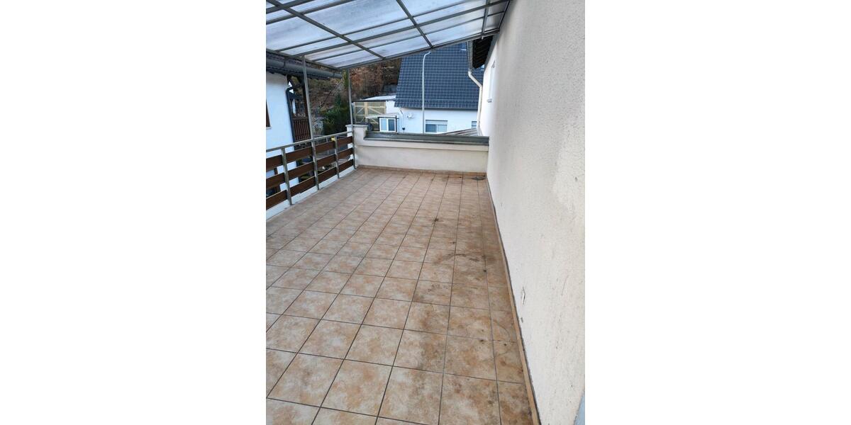 Etagenwohnung Hinterweidenthal - 1 Zimmer, 120 m&sup2;, 1.100&euro; | Angebot:27597087