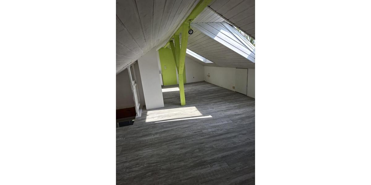 Einfamilienhaus Kaiserslautern Bahnheim - 5 Zimmer, 120 m&sup2;, 1.650&euro; | Angebot:27693373