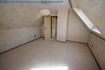 Wohnen für 2 Familien unterhalb der Burg mit Sanierungsaufwand - Burg Neidenfels | Angebot:26058106