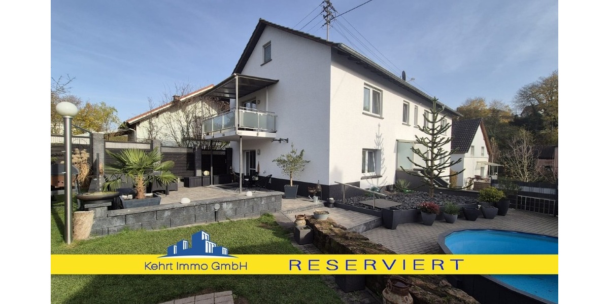 Großzügiges Wohnen für zwei Generationen: Poolbereich mit Poolbar & barrierefreiem EG - Zweifamilienhaus Katzweiler | Angebot:24408767